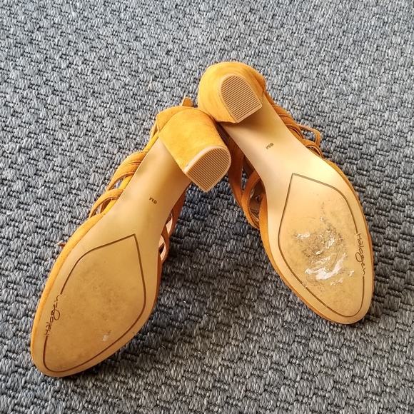 Tan Heels - Picture 4 of 6